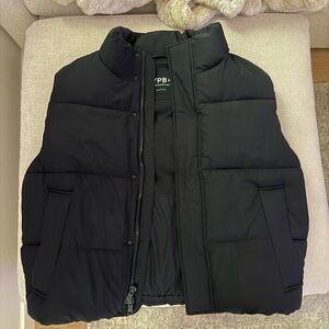 Abercrombie & Fitch Black Puffer Vest